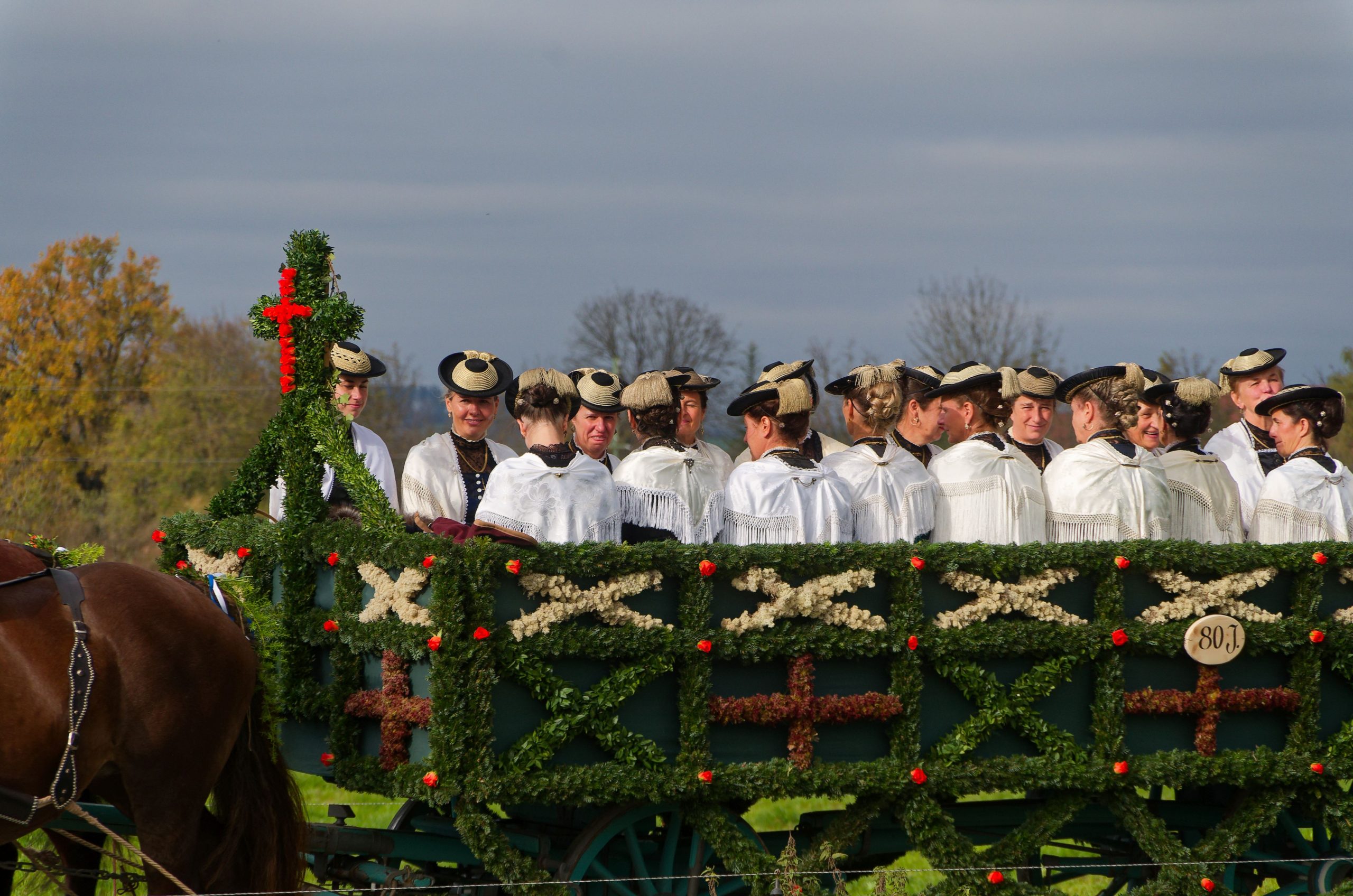 Leonhardi Wallfahrt in Tracht